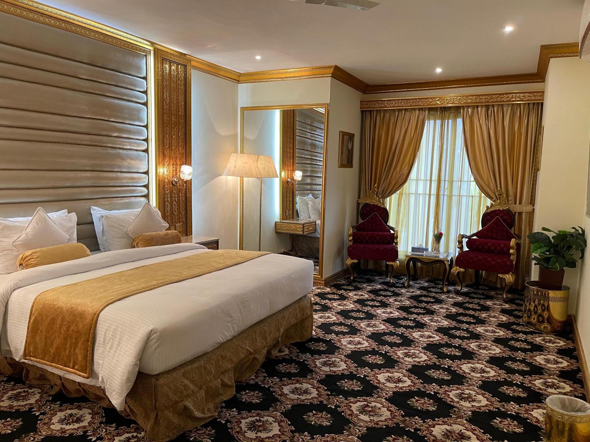 Indus Hotel Hyderabad Eksteriør bilde