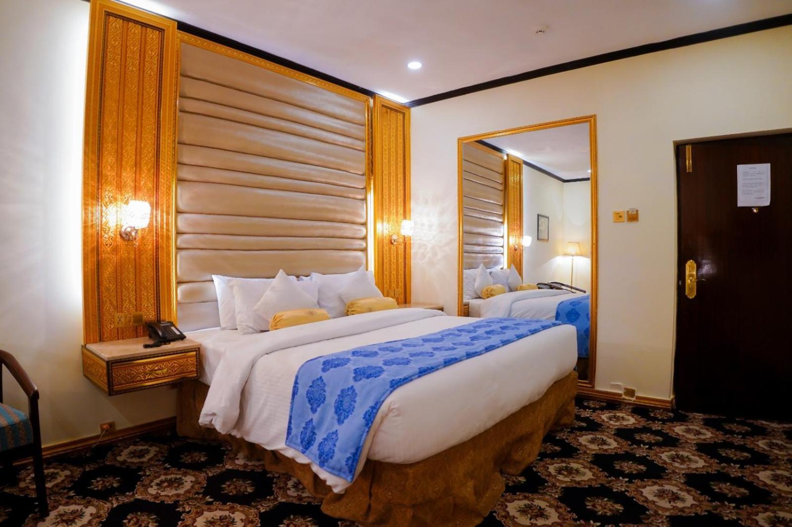 Indus Hotel Hyderabad Eksteriør bilde