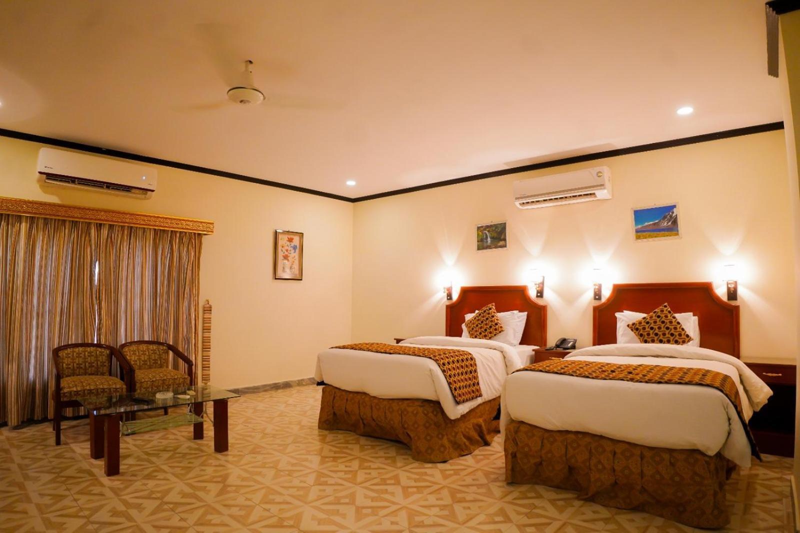 Indus Hotel Hyderabad Eksteriør bilde
