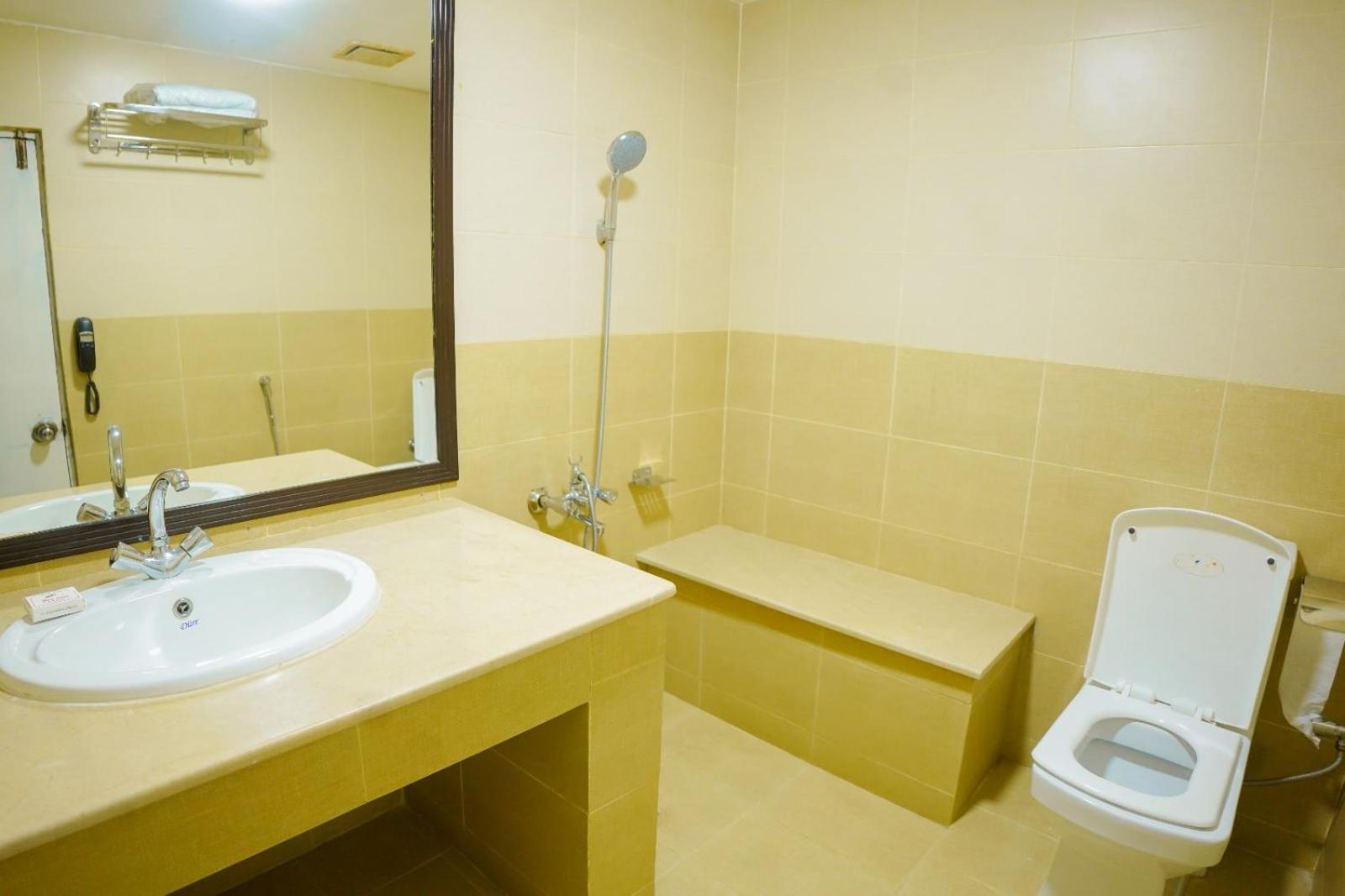 Indus Hotel Hyderabad Eksteriør bilde