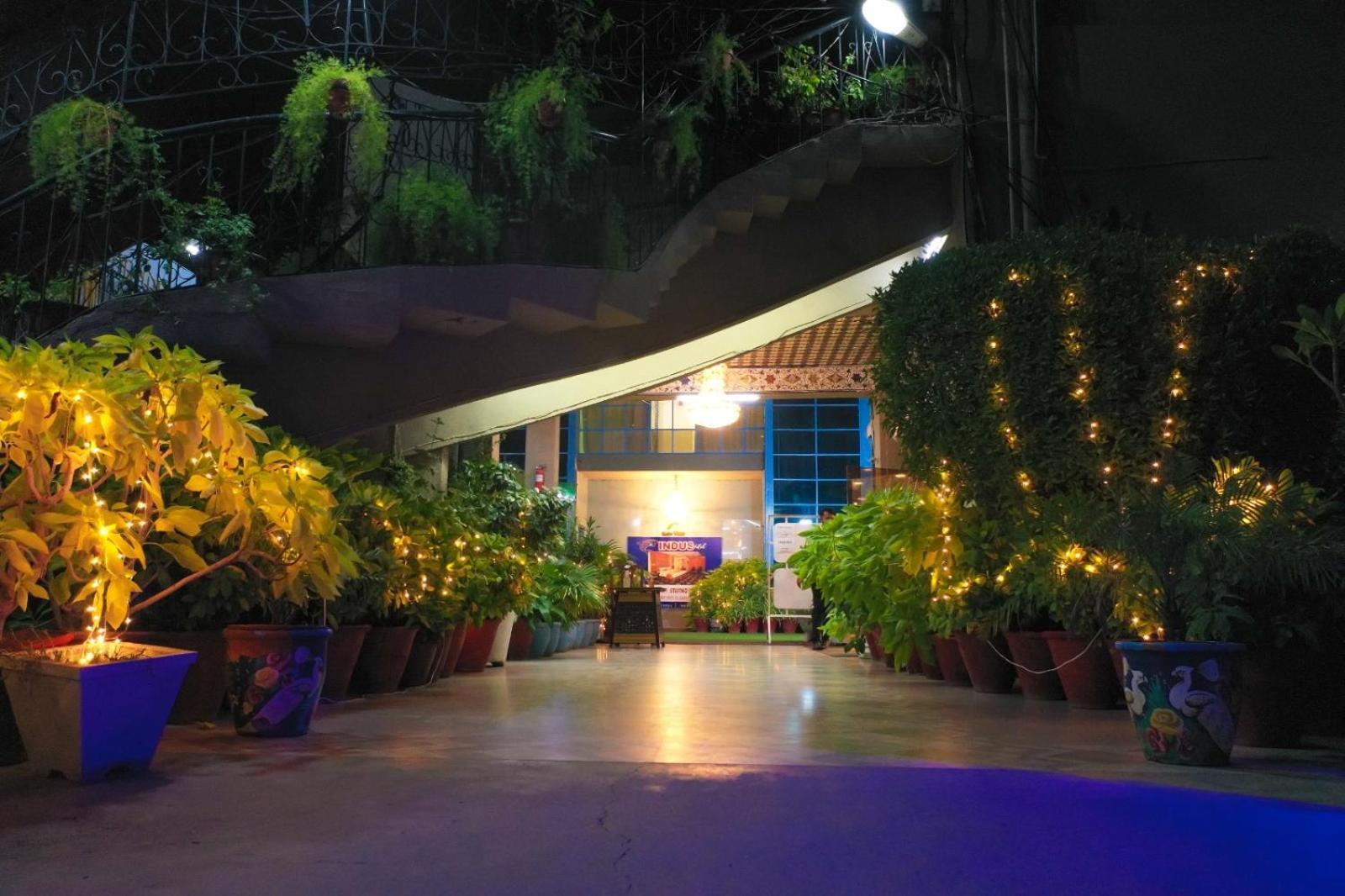 Indus Hotel Hyderabad Eksteriør bilde