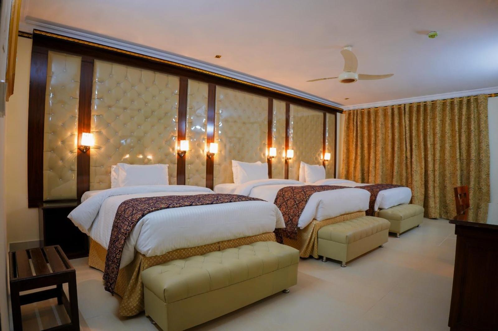Indus Hotel Hyderabad Eksteriør bilde