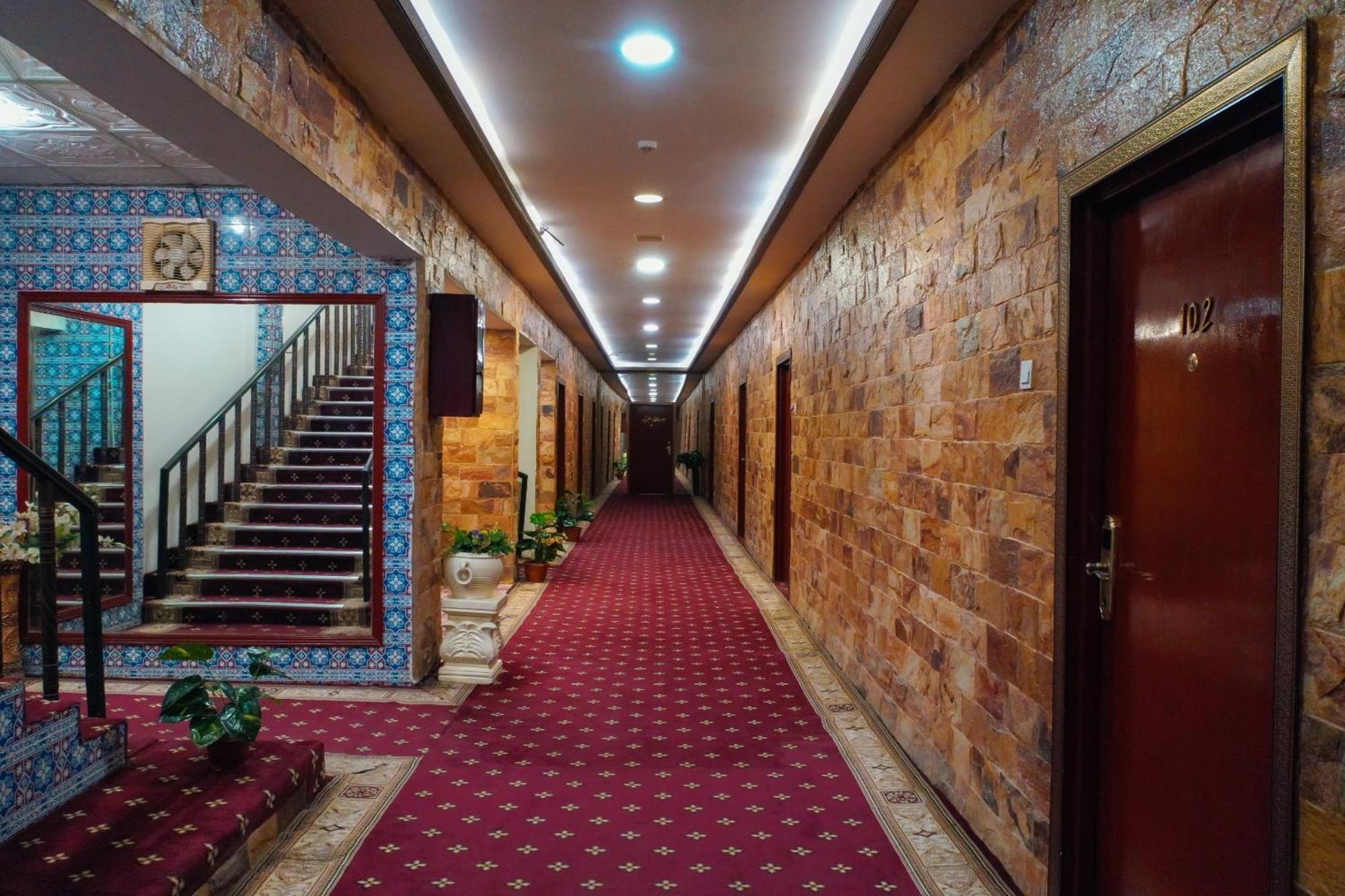 Indus Hotel Hyderabad Eksteriør bilde