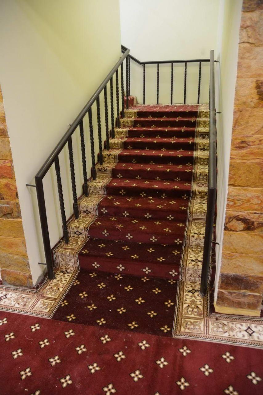 Indus Hotel Hyderabad Eksteriør bilde