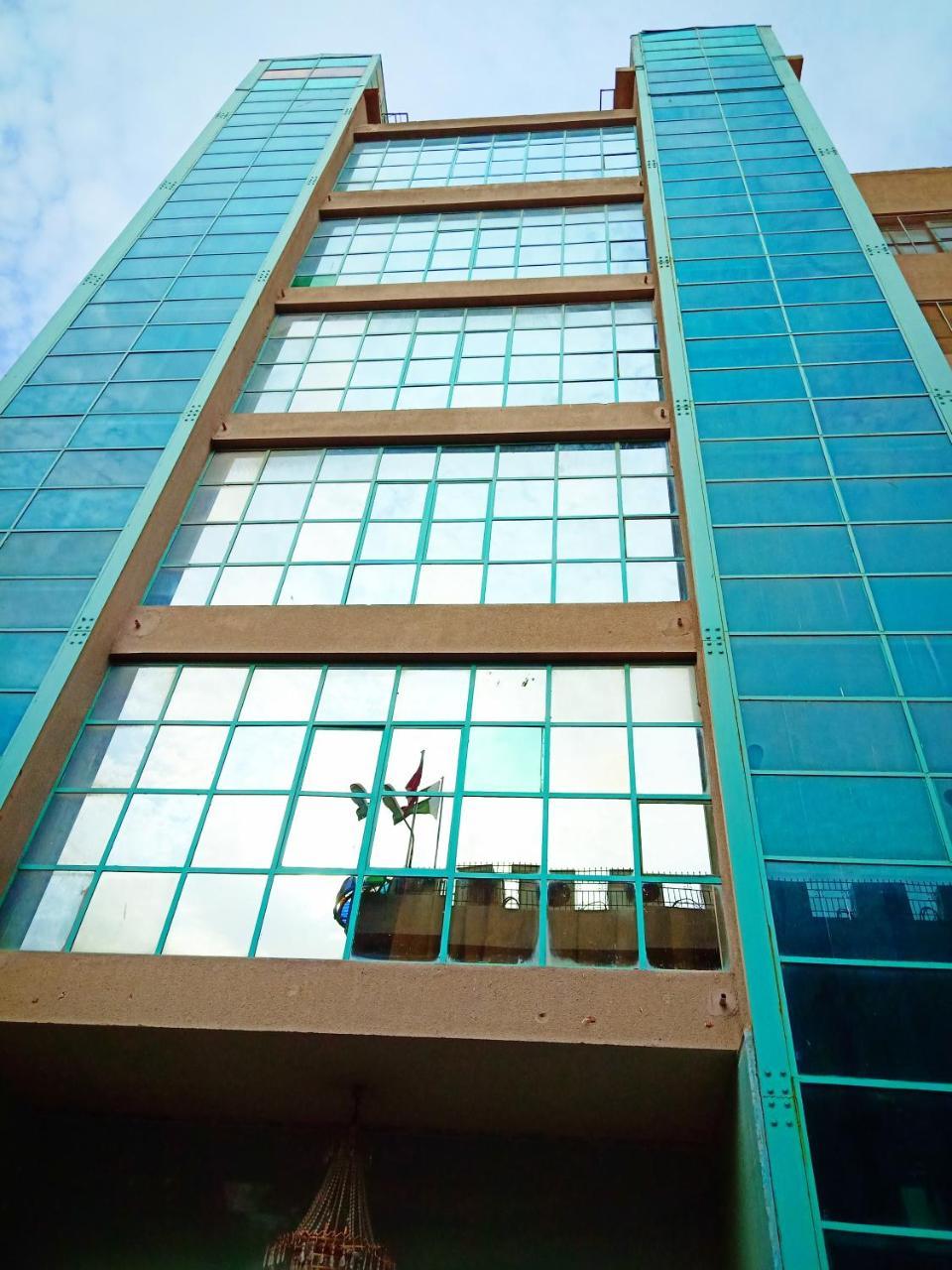 Indus Hotel Hyderabad Eksteriør bilde