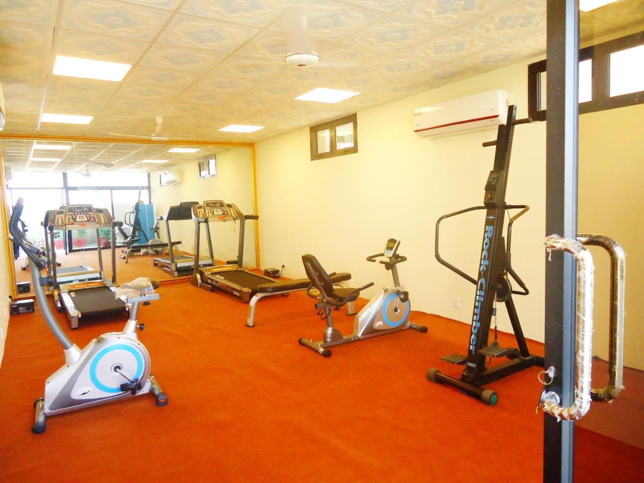 Indus Hotel Hyderabad Eksteriør bilde